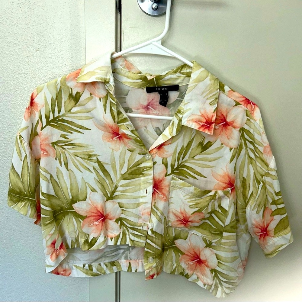 F21 Cropped Button Up Hawaiian Top